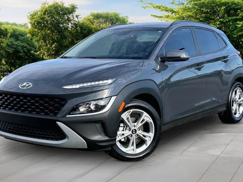 Used 2023 Hyundai Kona SEL w/ Cargo Package FWD image 1