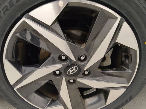 Used 2023 Hyundai Elantra Limited FWD image 31