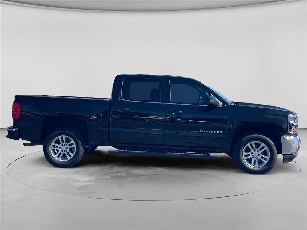 Used 2018 Chevrolet Silverado 1500 LT w/ All Star Edition RWD image 9