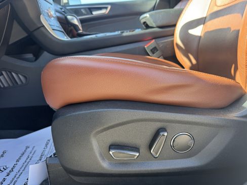 Used 2018 Ford Edge Titanium w/ Equipment Group 302A image 12