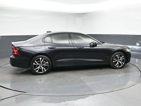 Used 2025 Volvo S60 B5 Plus AWD/4WD image 9