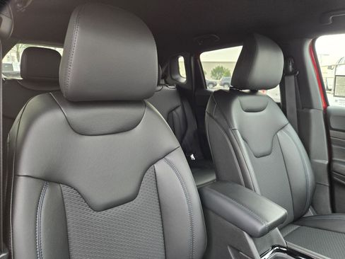 New 2026 Jeep Compass Latitude image 33