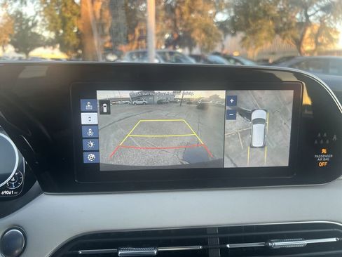 Used 2021 Hyundai Palisade Limited image 21