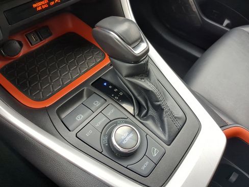 Used 2022 Toyota RAV4 Adventure image 25