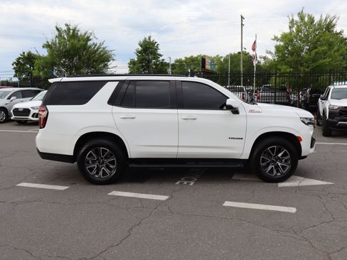 Used 2023 Chevrolet Tahoe Z71 w/ Luxury Package AWD/4WD image 11