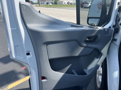 Used 2019 Ford Transit 350 XLT image 10