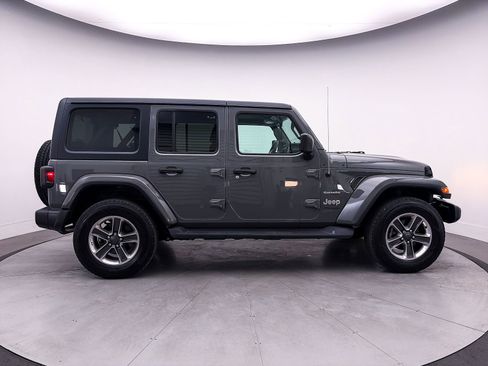 Used 2019 Jeep Wrangler Unlimited Sahara AWD/4WD image 40