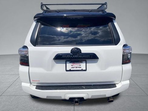 Used 2021 Toyota 4Runner Venture w/ Moonroof Package AWD/4WD image 11