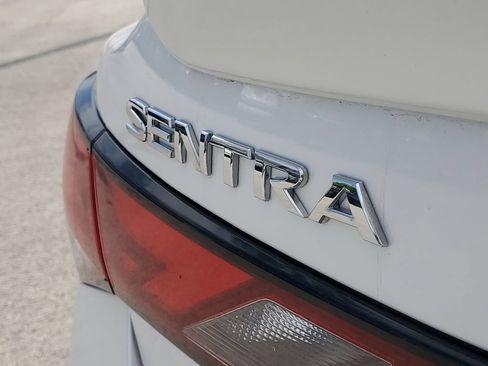 Used 2024 Nissan Sentra SR FWD image 6