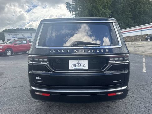Used 2023 Jeep Grand Wagoneer Series III AWD/4WD image 6