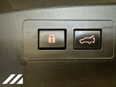 Used 2020 Subaru Outback Premium image 28