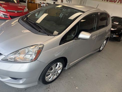 Used 2011 Honda Fit Sport image 4