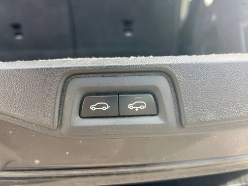 Used 2020 BMW X7 xDrive40i w/ Premium Package AWD/4WD image 8