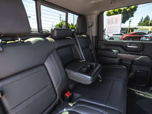 Used 2023 GMC Sierra 3500 Denali w/ Denali Ultimate Package AWD/4WD image 37