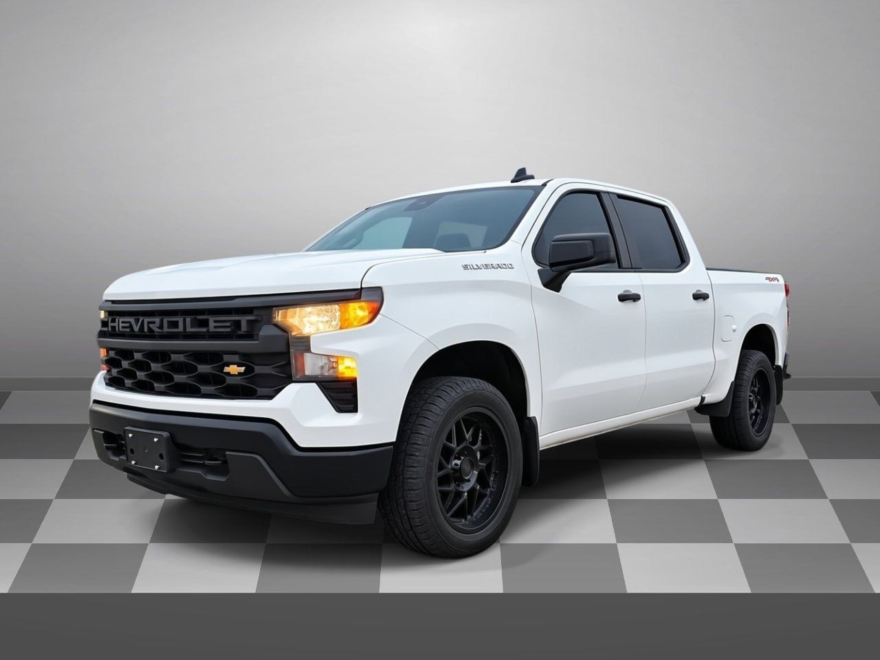 Used 2024 Chevrolet Silverado 1500 W/T w/ Trailering Package AWD/4WD image 3