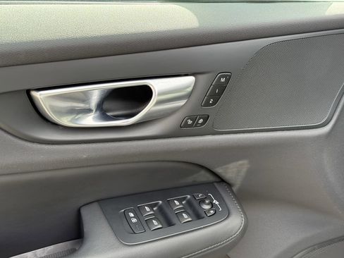 Certified 2025 Volvo V60 B5 Cross Country Plus image 19