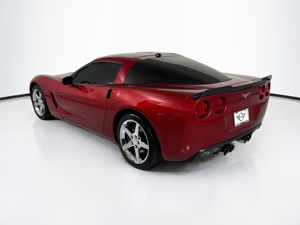 Used 2005 Chevrolet Corvette Coupe w/ Preferred Equipment Group RWD image 7