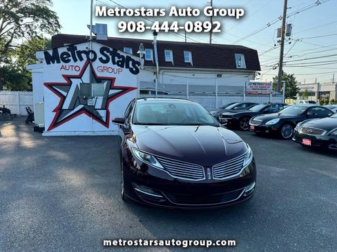 Used 2013 Lincoln MKZ AWD image 1