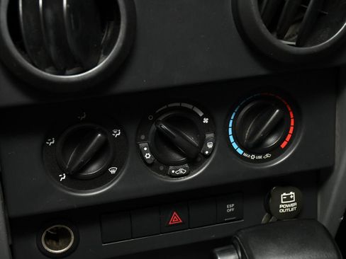 Used 2009 Jeep Wrangler Unlimited X RWD image 14