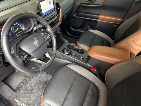 Used 2023 Ford Bronco Sport Outer Banks w/ Tech Package AWD/4WD image 9