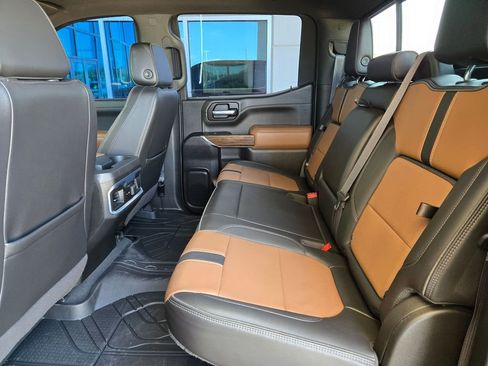 Used 2022 Chevrolet Silverado 1500 High Country AWD/4WD image 15