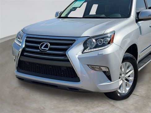 Used 2018 Lexus GX 460 Premium w/ Premium Package AWD/4WD image 6