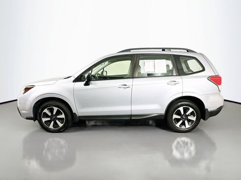Used 2017 Subaru Forester 2.5i w/ Alloy Wheel Package AWD/4WD image 4