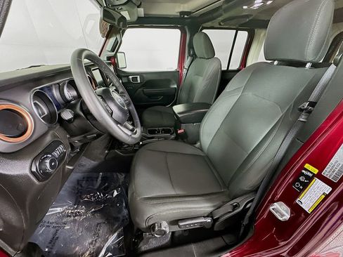 Certified 2022 Jeep Wrangler Unlimited Sport image 32