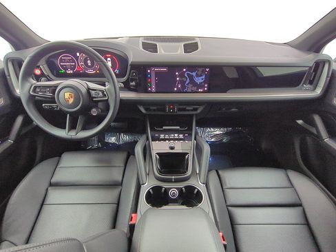 Used 2026 Porsche Cayenne AWD/4WD image 15