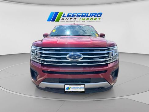 Used 2018 Ford Expedition Max XLT w/ Equipment Group 202A AWD/4WD image 8