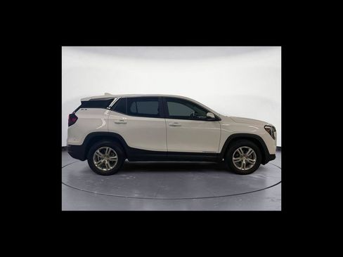 Used 2022 GMC Terrain SLE FWD image 7