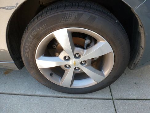 Used 2009 Chevrolet Malibu Hybrid FWD image 16