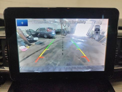 Used 2020 Ford Explorer XLT w/ Equipment Group 202A AWD/4WD image 19