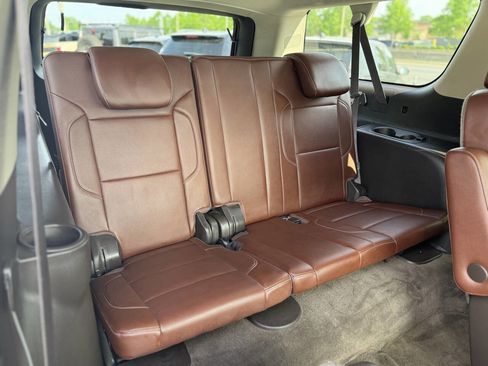Used 2015 Chevrolet Suburban LTZ AWD/4WD image 29