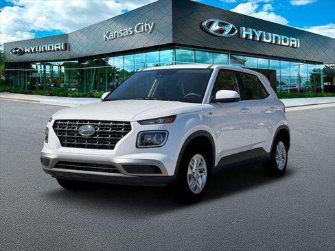 New 2026 Hyundai Venue SE FWD image 1