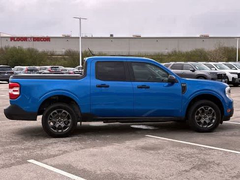 Used 2022 Ford Maverick XLT image 7