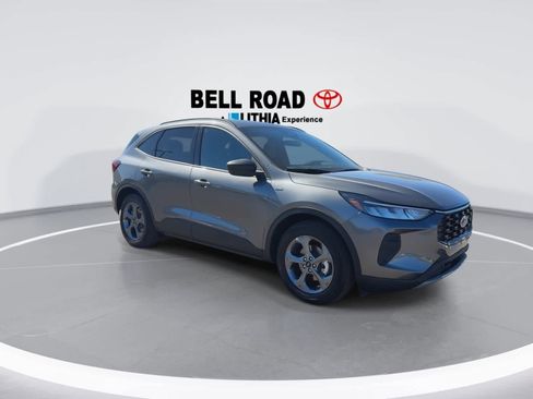 Used 2025 Ford Escape ST-Line image 2