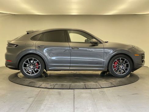 New 2026 Porsche Cayenne GTS image 10