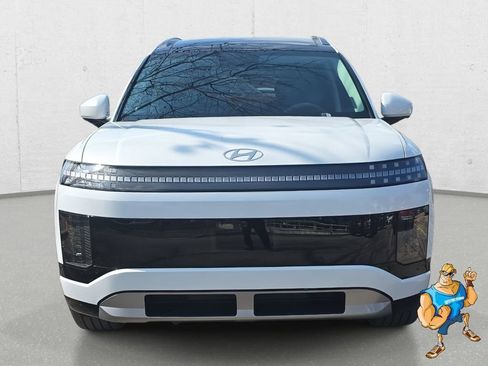New 2026 Hyundai Ioniq 9 Limited w/ Tow & Go Package AWD/4WD image 2