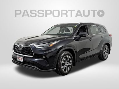 Used 2022 Toyota Highlander XLE