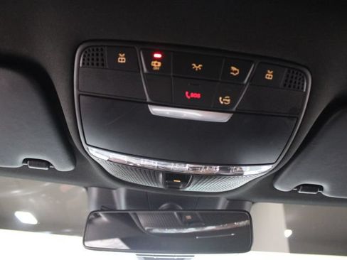 Used 2019 Mercedes-Benz C 300 4MATIC Sedan image 40