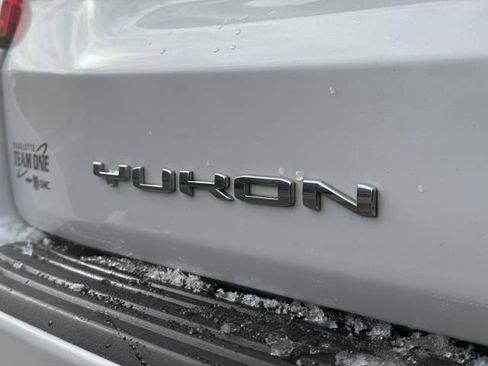 Certified 2022 GMC Yukon XL Denali image 7