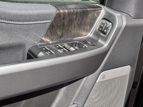 New 2026 Ford F250 Lariat w/ Lariat Premium Package image 19