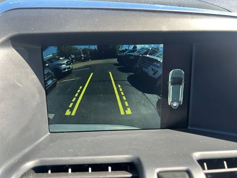 Used 2017 Volvo XC60 T6 R-Design w/ Climate Package image 20