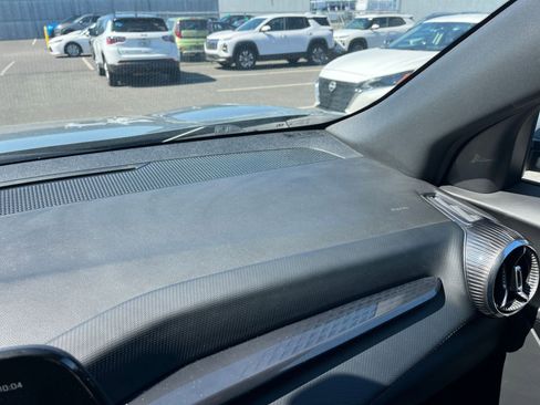 Used 2025 Chevrolet Equinox LT FWD image 35