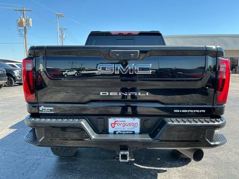 Used 2024 GMC Sierra 2500 Denali Ultimate AWD/4WD image 6