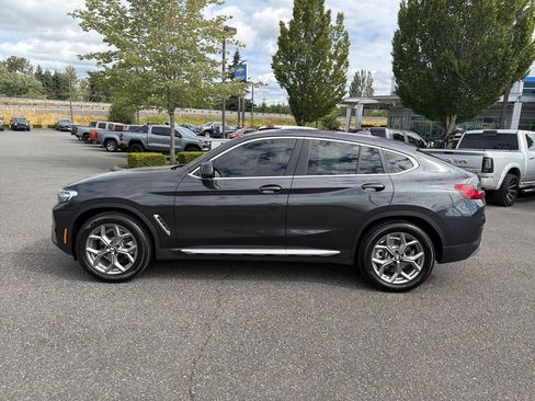 Used 2022 BMW X4 xDrive30i AWD/4WD image 6