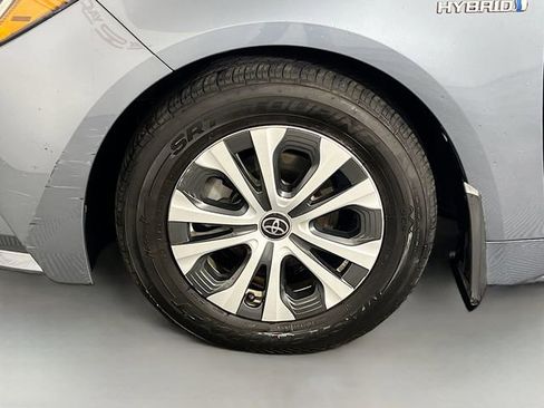 Used 2020 Toyota Corolla LE image 8