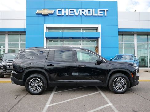 Certified 2025 Chevrolet Traverse LT image 25