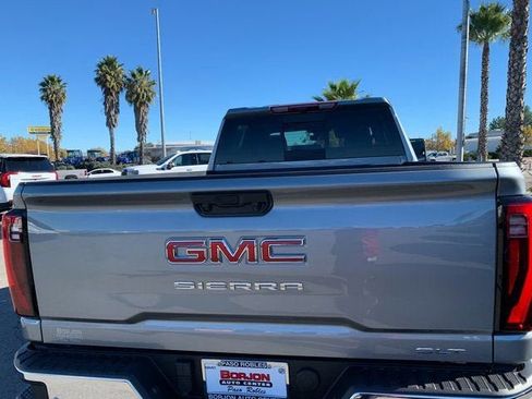New 2026 GMC Sierra 2500 SLT w/ SLT Premium Package image 6